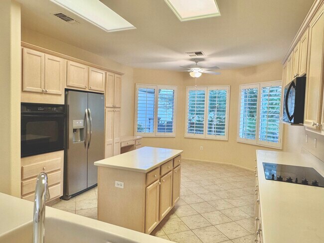 Building Photo - 78817 Abalone Way