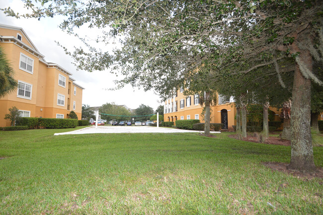 Building Photo - Gated Community of Mosaic near Millenia Mall