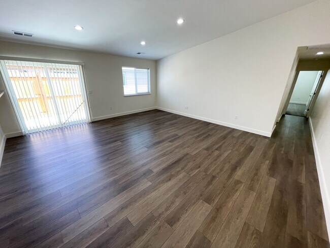 Building Photo - 4245-47 Wyoming