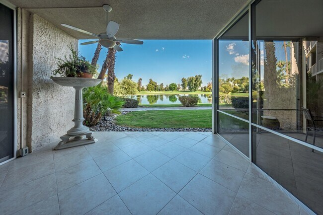Building Photo - 900 Island Dr