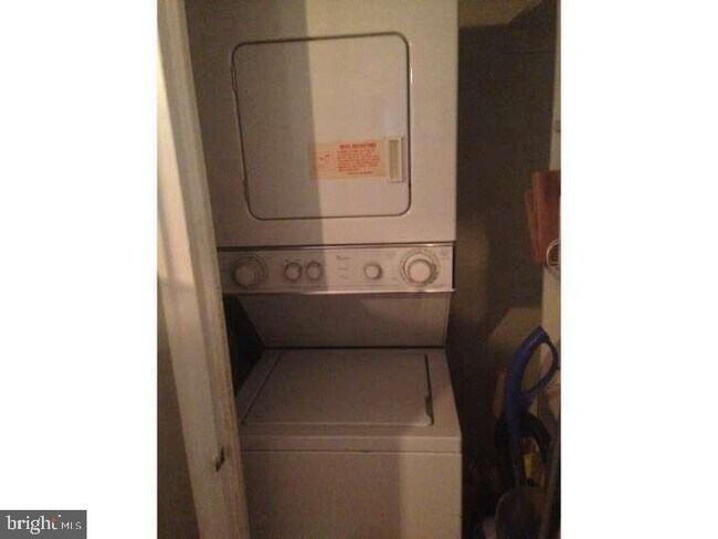 Building Photo - 2601 Pennsylvania Ave