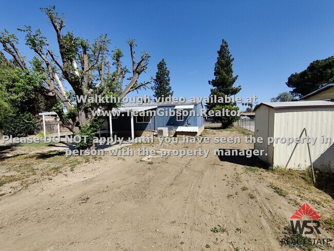 Building Photo - 3 Bedroom Home on a 1/2 acre lot.