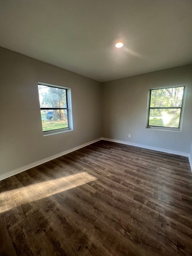 Building Photo - 3407 Rockwood Dr