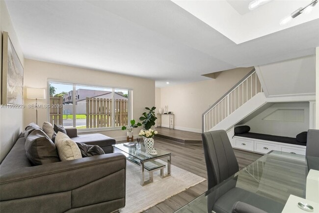 Building Photo - 1350 NW 123rd Ave