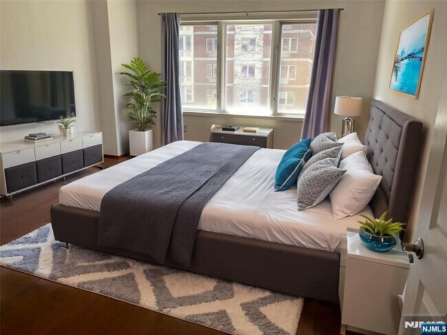 Building Photo - 2207 City