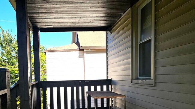 Building Photo - 11118 S Edbrooke Ave