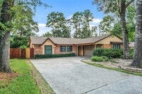 Building Photo - 523 S Rivershire Dr