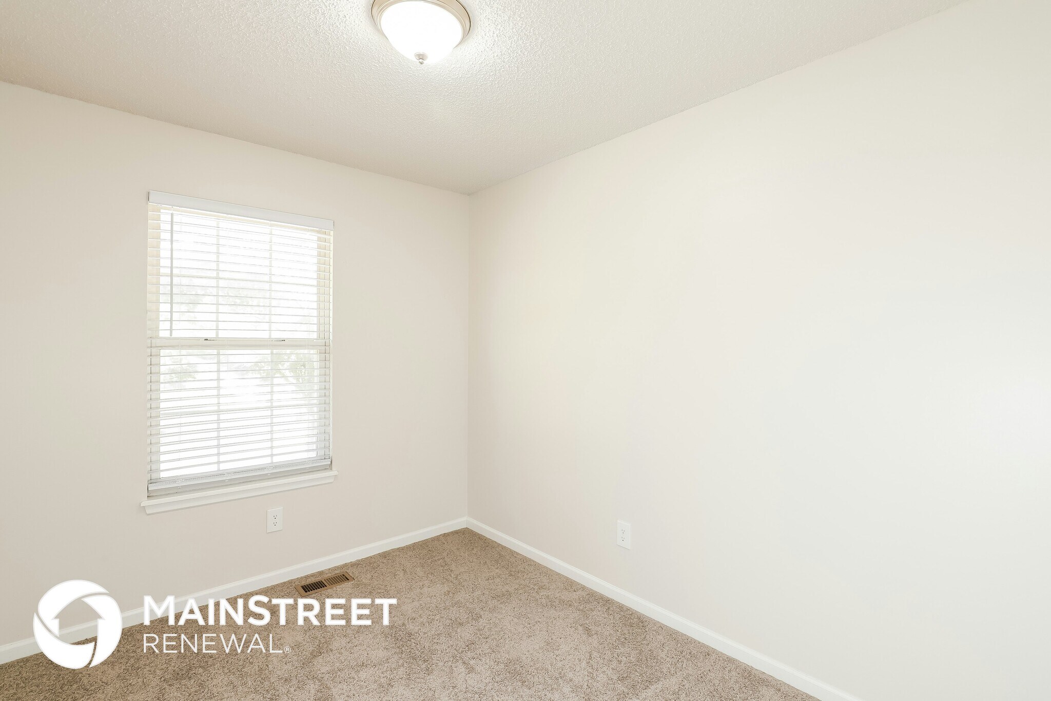 Building Photo - 11019 N Ditman Ave