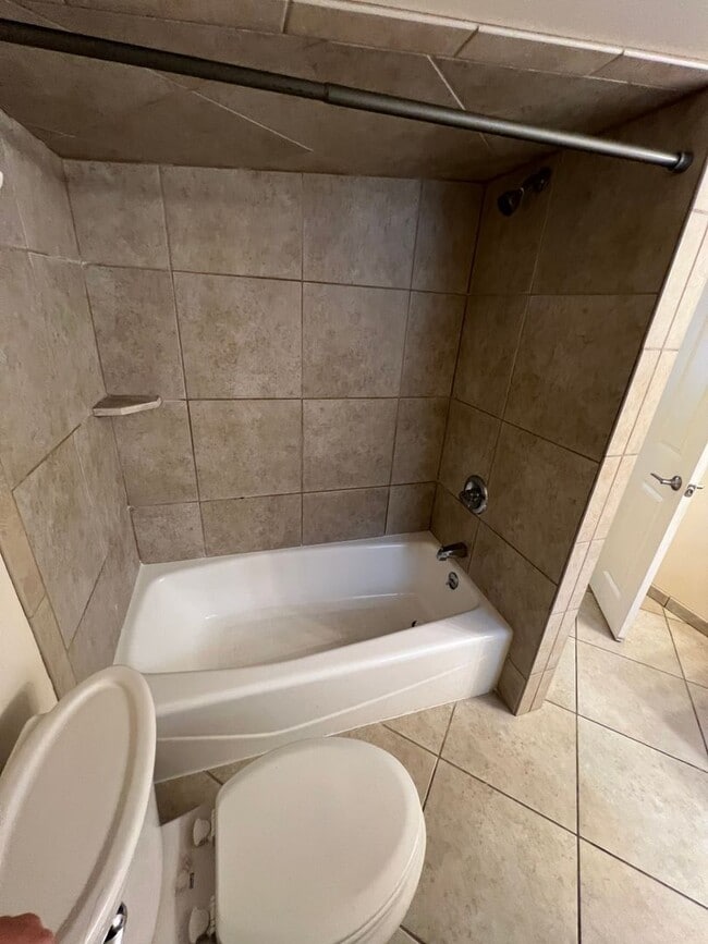 Building Photo - 1-2 Bedroom 1 Bath House with Garage, Newl...