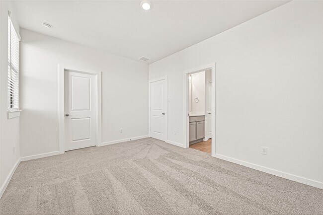 Building Photo - 3223 Loam Ln