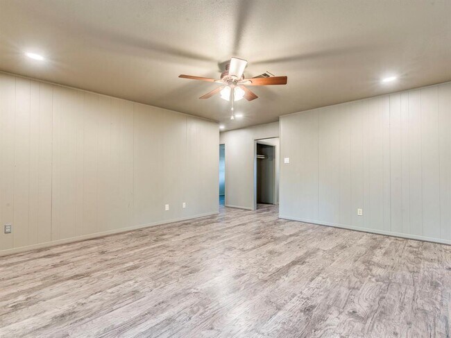 Building Photo - 10606 Macmora Rd