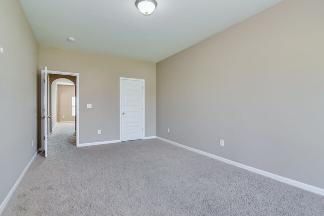 Building Photo - 5403 Hadwin Ct