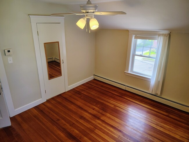 Building Photo - 162 Elmwood Ave
