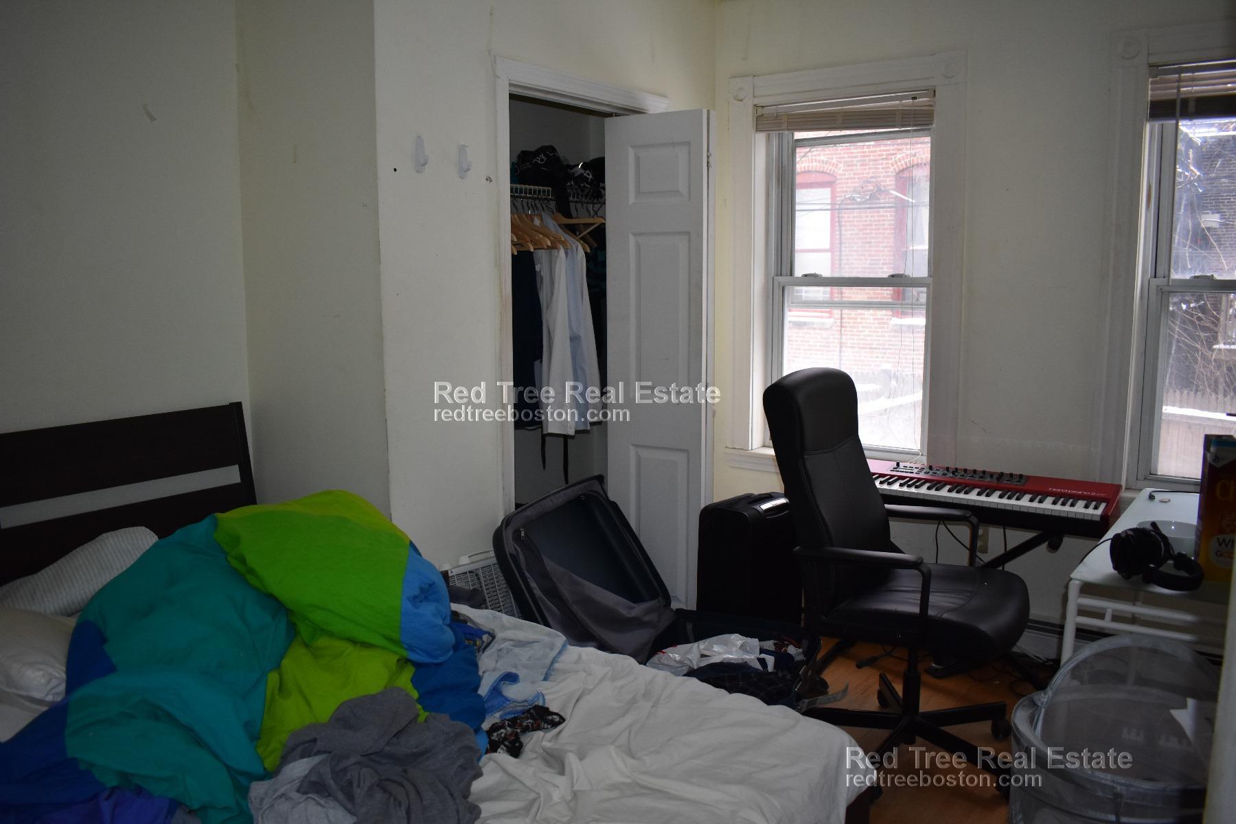 Building Photo - 3 Warwick St