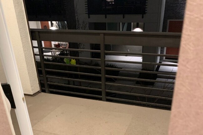 Building Photo - 6050 Dublin Blvd