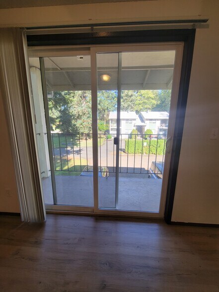 Balcony - 14801 132nd Ave E
