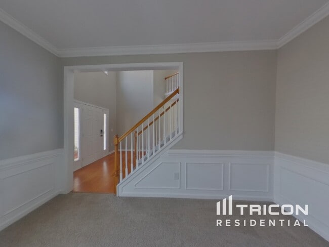 Building Photo - 324 Archway Ct