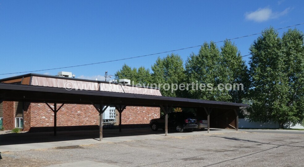 Building Photo - 1600 20th St S