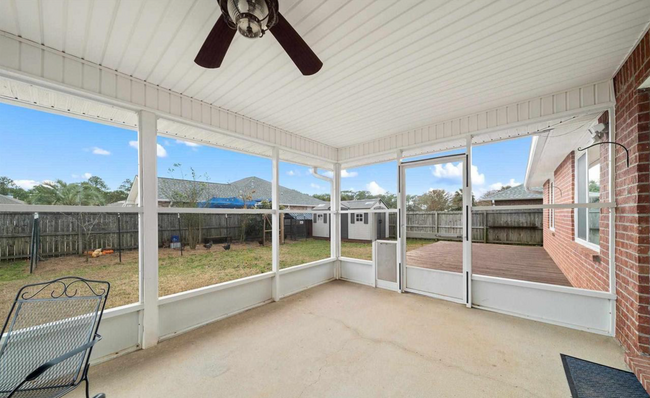 Building Photo - Updated 3 Bed/2 Bath - Close To Perdido Ke...