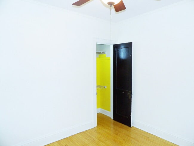 Building Photo - 2 Bedroom Condo in Brownstone