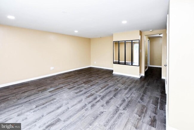 Building Photo - 7002 Cipriano Woods Ct