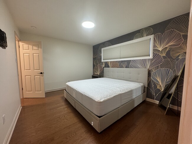 Building Photo - 7517 Murillo St