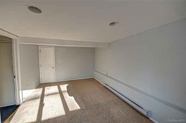 Building Photo - 13A Homeland Dr