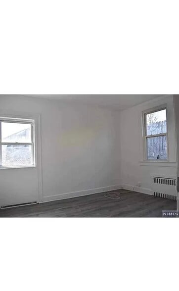 Building Photo - 161 Palisade Ave