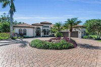 Building Photo - 1110 79th St E