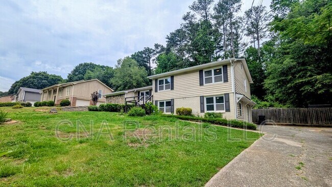 Building Photo - 3290 Forest Creek Dr SW