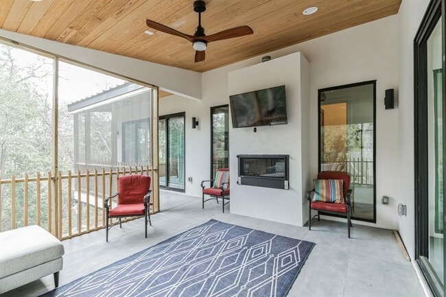 Building Photo - 107 Blue Ridge Trail