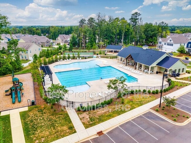 Building Photo - 642 Altamonte Dr