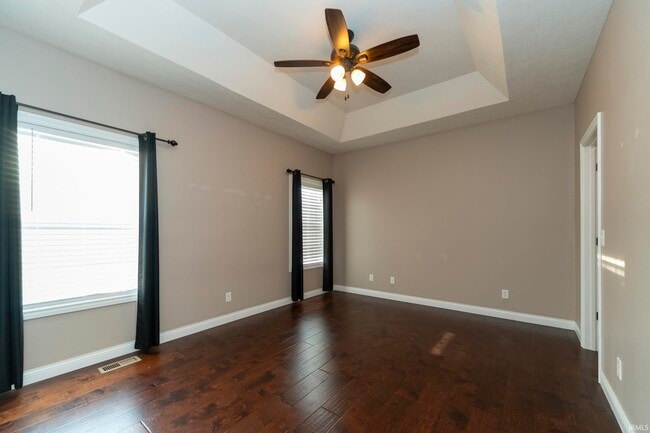 Building Photo - 8838 Hedgewood Ct
