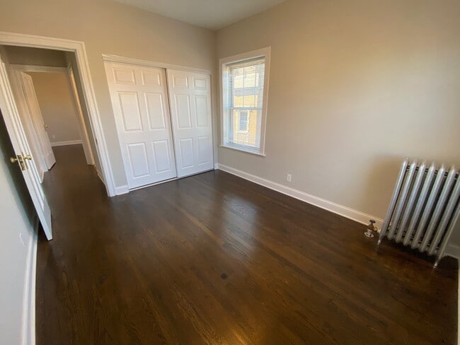 Building Photo - 730 Reba Pl
