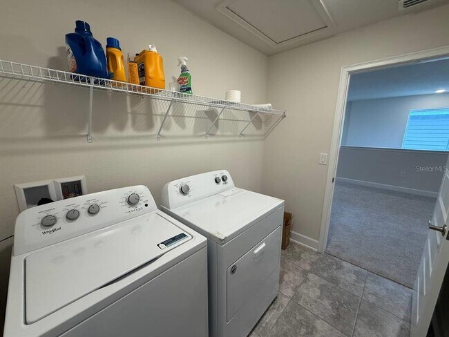 Building Photo - 3828 Sagefield Dr