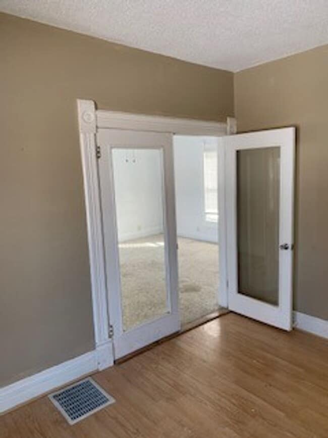 Building Photo - FIVE BR, 2 BA HOUSE in Jesup