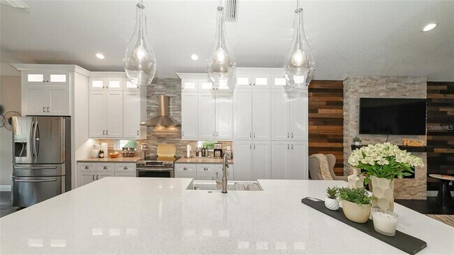 Building Photo - 7452 Sea Island Ln