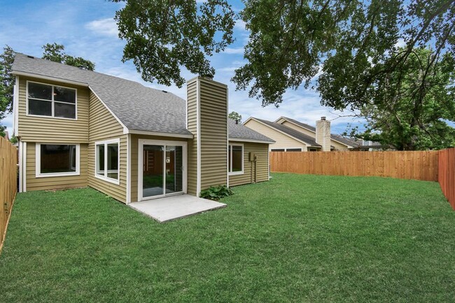 Building Photo - 3227 Westwick Dr