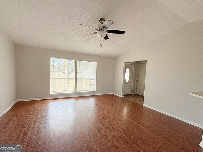 Building Photo - 1108 Sussex St