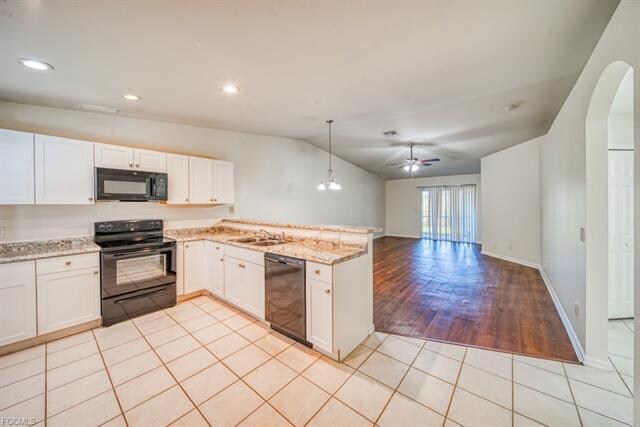 Building Photo - 2002-2004 NE 6th St