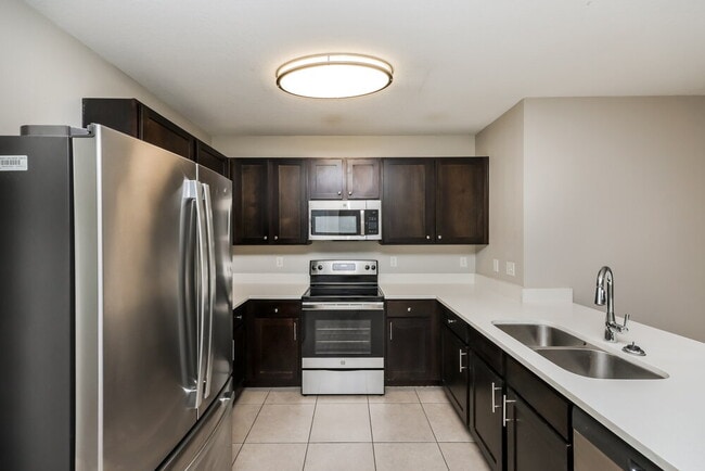 Building Photo - 10529 Whispering Hammock Dr