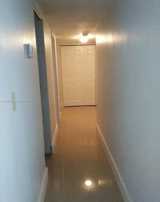 Building Photo - 110 Fontainebleau Blvd
