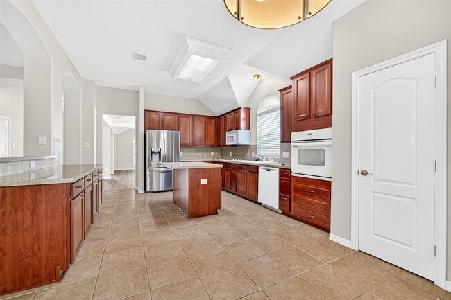 Building Photo - 24919 Corbin Gate Dr