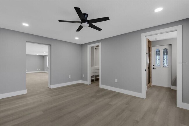 Building Photo - 4645 Hunter Ridge Dr
