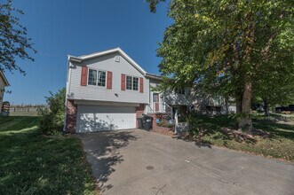 Building Photo - SanTima
