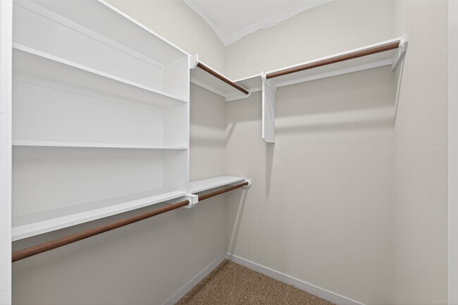 Building Photo - 1107 Lyle W Ave