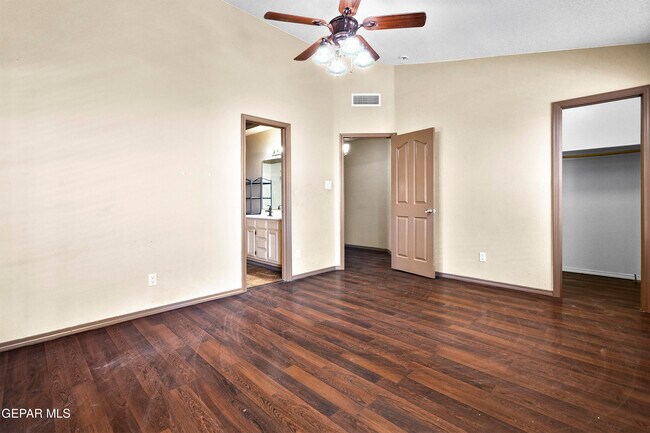 Building Photo - 14069 Lago Seco Dr