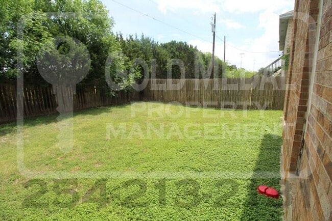 Building Photo - 1619 Inca Dr