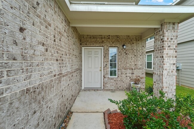 Building Photo - 23659 Goodfellow Dr