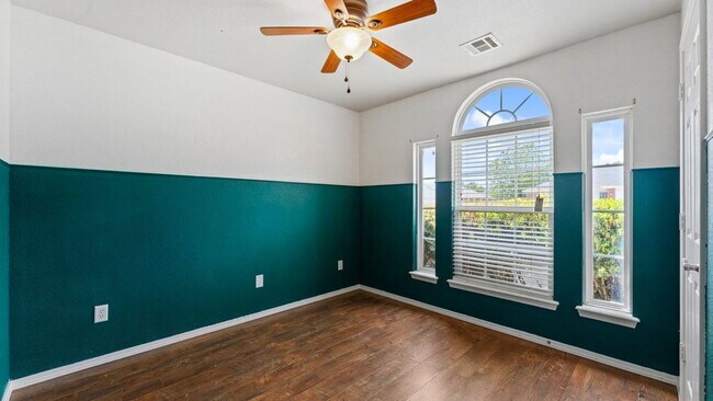 Building Photo - "Charming 3-Bed, 2-Bath Home in Centerton – Your Cozy Retreat Awaits!"